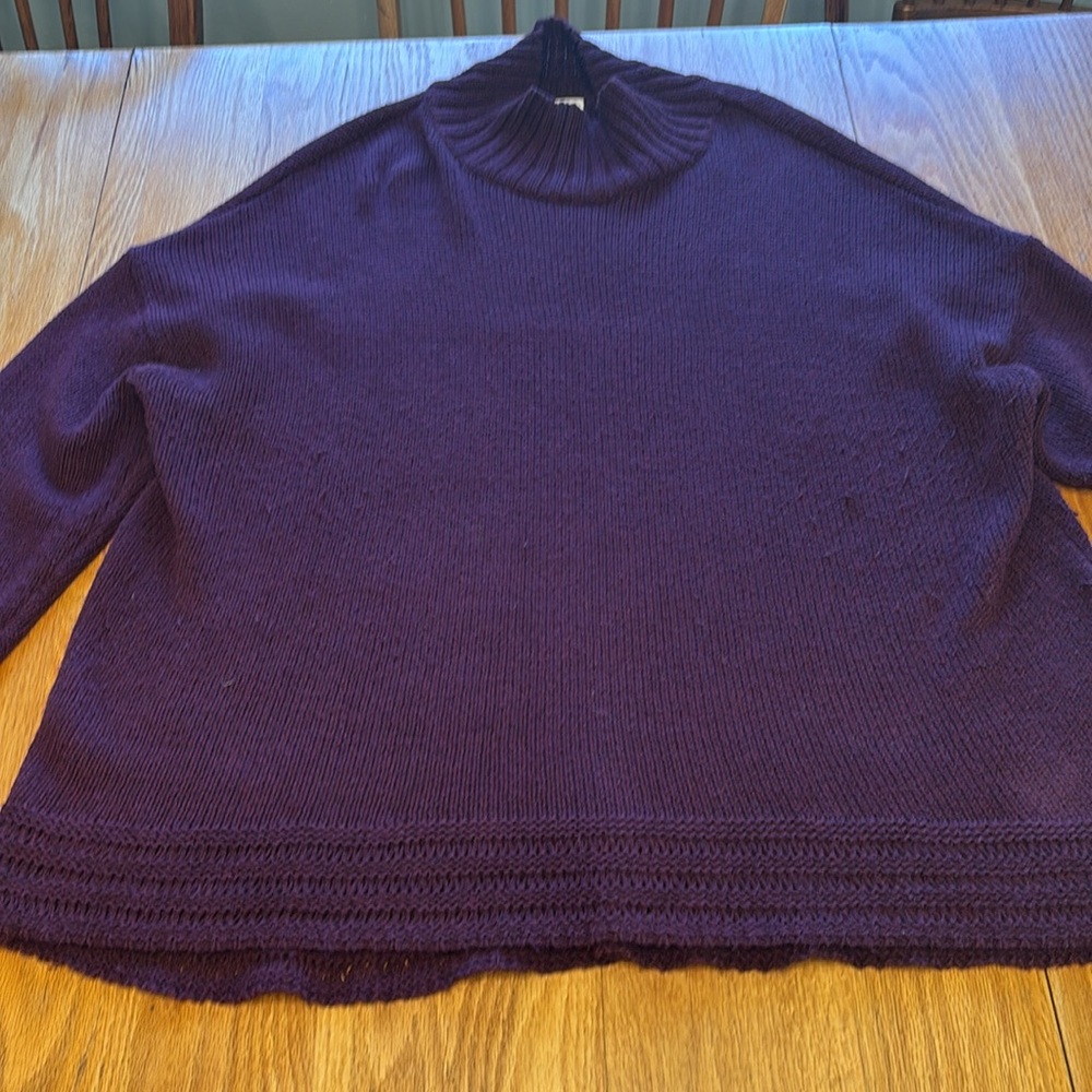 Woman’s Vintage Old Navy Ribbed cowl neck sweater
